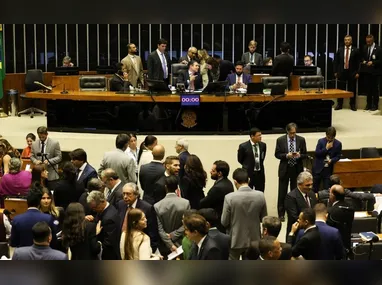 Imagem ilustrativa da imagem Câmara adia para o ano que vem votações da PEC da Segurança e do PL Antifacção