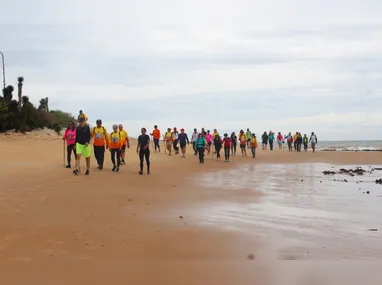 Comunidades de Vitória iniciam a novena em honra a Nossa Senhora das Graças, com missas, procissão, shows e momentos de fé até o dia 27