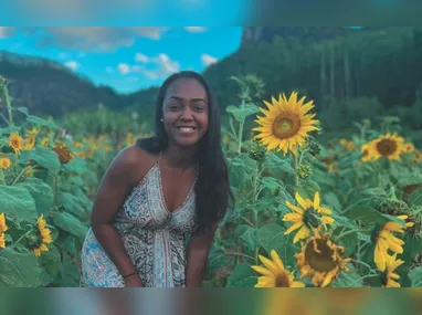 Fotos e vídeos compartilhados nas redes mostram o cenário de destruição em uma praça central em Muniz Freire