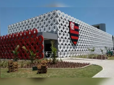 Glenn Nyberg expulsou CR7 no confronto entre Portugal e Irlanda, pelas Eliminatórias da Copa