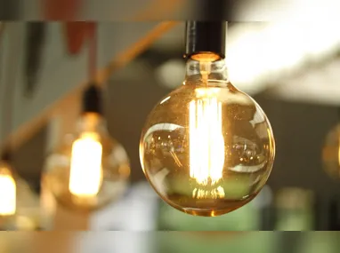 Imagem ilustrativa da imagem Conta que não fecha: energia cara impede salários maiores e novos empregos