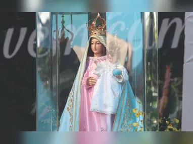 O casal afirma que tudo parte da convicção de que “Ele nos amou primeiro”. Isso molda a vida espiritual de ambos e o modo como percebem o amor de Cristo se manifestando diariamente.