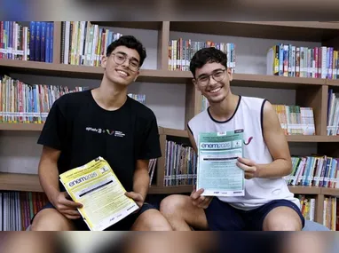 Aline Ferraz foi até o local de prova com o pai, Onésimo Ferraz