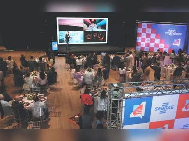 CEO do Nubank diz que funcionários confundiram canal corporativo com rede social