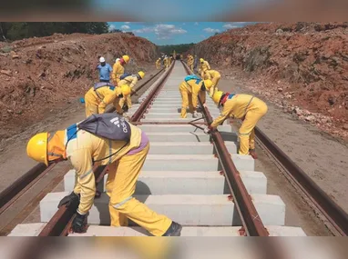 Imagem ilustrativa da imagem Empresas querem construir ferrovia ligando o litoral do ES ao Peru
