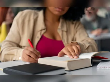 No site do programa, os interessados podem consultar a lista de cursos e a quantidade de vagas disponíveis