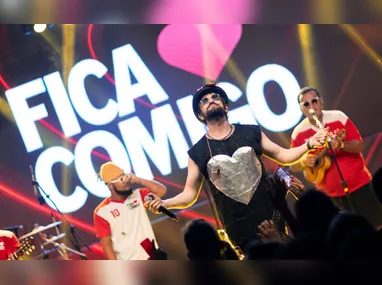 Fogos que serão utilizados no show pirotécnico em Vitória: serão 30 toneladas do material