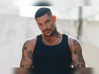 Alexandre Pires traz releituras 
de clássicos sertanejos e canções inéditas que foram gravadas em Goiânia