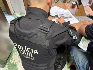 Jovem foi encontrada com desnutrição severa e lesões da cabeça aos pés