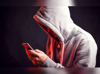 Comerciária aguardou liberação do FGC após ter recursos em CDB bloqueados e precisou recorrer a empréstimo para pagar despesas do fim de ano