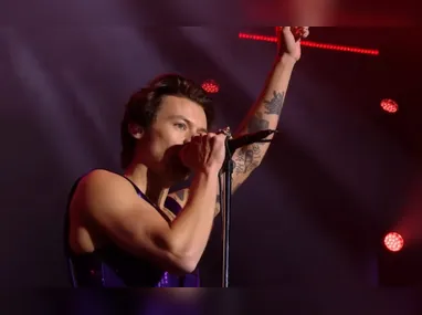 Gisele Bündchen publicou fotos em comemoração ao aniversário do filho caçula