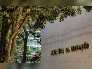 No site do programa, os interessados podem consultar a lista de cursos e a quantidade de vagas disponíveis