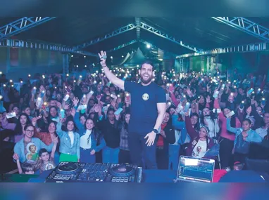 Dalva Silva e Juselma Coelho (acima), Ana e Cristina Batistuta