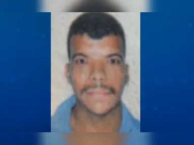 Jovem sem habilitação é detido com motocicleta com placa adulterada na Rua da Lama