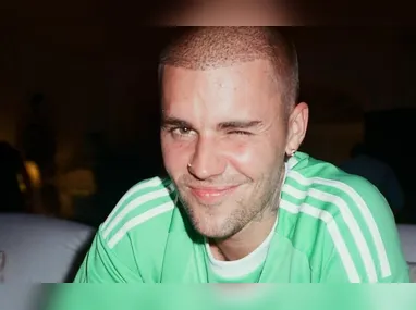 Britney Spears, Kim e Khloé Kardashian em selfie nas redes sociais