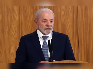 Alexandre de Moraes disse que a visita foi autorizada mas sem a utilização de celulares