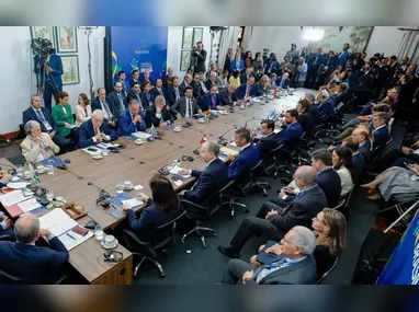 Imagem ilustrativa da imagem Lula tem reuniões bilaterais com presidentes do Panamá e Uruguai