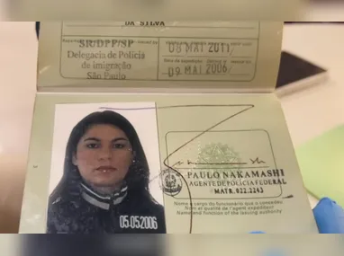 Dois irmãos, uma menina de 6 anos e um menino de 4, saíram de casa com um primo, de 8 anos