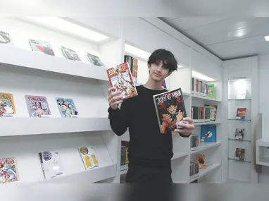 Alagamento em Vila Velha: mensagens no celular avisam moradores sobre o risco de desastres naturais, como enchentes e deslizamentos de terra