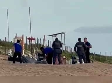 Imagem ilustrativa da imagem Mulher é encontrada morta em praia no Norte de ES