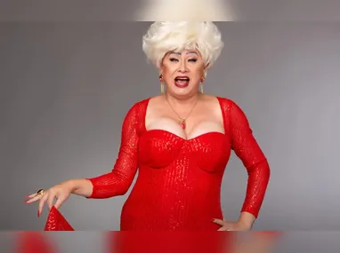 Dua Lipa estava no clássico Fla-Flu nesta quarta-feira, no Maracanã