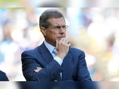 Lewis Hamilton vive inferno astral em primeiro ano na Ferrari