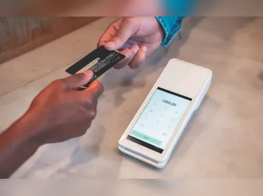 Imagem ilustrativa da imagem Pagamento do 13º salário vai injetar R$ 398 bilhões na economia