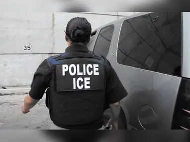 Imagem ilustrativa da imagem Prefeito anuncia saída gradual do ICE de Minneapolis após falar com Trump