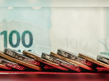 Bombeiros buscam desaparecidos