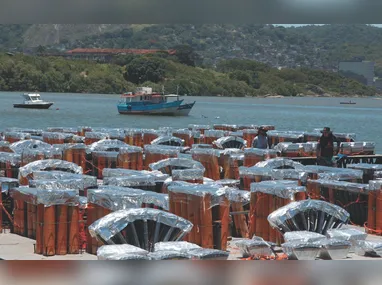 Alexandre Pires traz releituras 
de clássicos sertanejos e canções inéditas que foram gravadas em Goiânia