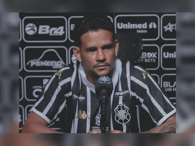Renato Casagrande discursa na cerimônia de abertura da temporada do futebol capixaba, realizada nesta quinta-feira
