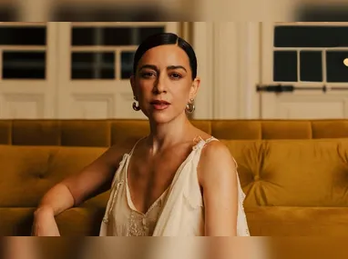 Camila Fremder se apresenta no Espaço Patrick Ribeiro, em Vitória