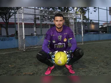 Imagem ilustrativa da imagem Serviços por aplicativo incluem até contratação de goleiro