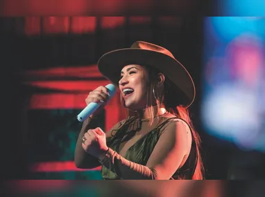 Sabrina Carpenter critica uso de música em vídeo anti-imigração do governo Trump