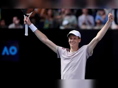 Natural de Cachoeiro de Itapemirim, no Espírito Santo, Breno Herculano teve passagem nas categorias de base do Flamengo, Vasco, Rio Branco-ES, entre outras equipes.