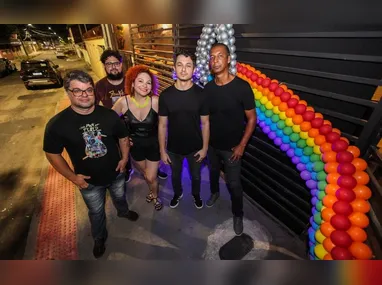 Alex gravou clipe de “Se Não Me Amar” com a influenciadora Josy Santos