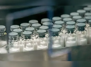 Presidente da República, Luiz Inácio Lula da Silva, durante visita e cerimônia de inauguração do Centro de Radioterapia do Hospital Nossa Senhora das Dores. Avenida João Soares Silva, Itabira (MG)