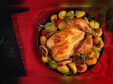 Motorista com Uber no celular