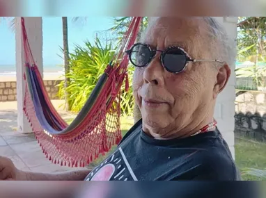 Imagem ilustrativa da imagem Velório de Jards Macalé reúne amigos e familiares no Palácio Capanema, no RJ