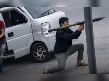 Imagem ilustrativa da imagem Vídeo flagra momento em que prefeito nas Filipinas sofre atentado