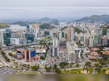 Mariana Benevides enfatizou que o tratamento é prolongado e se inicia com o acolhimento ao paciente