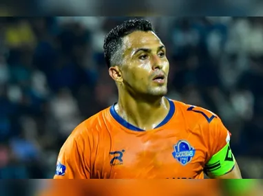 Pedro treina no campo e aumenta chances de estar em campo na final da Libertadores