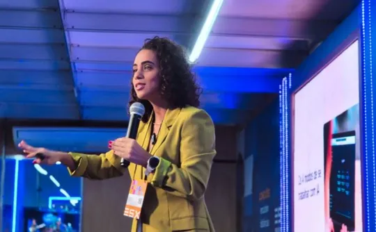 Imagem ilustrativa da imagem Capacitação em IA amplia chances no mercado e ameaça quem não se atualiza