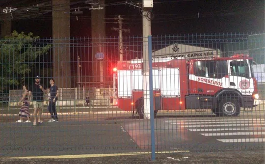 Imagem ilustrativa da imagem Incêndio atinge área Gourmet do Shopping Vitória