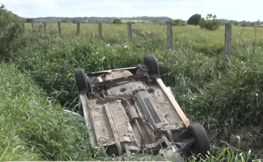 Imagem ilustrativa da imagem Mulher sofre acidente e passa mais de sete horas caída em área de mata na Serra