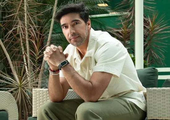 Imagem ilustrativa da imagem Abel assina renovação com o Palmeiras até o fim de 2027