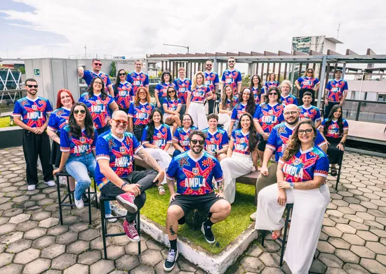 Imagem ilustrativa da imagem Ampla celebra 21 anos no ES com "Menos do Mesmo"