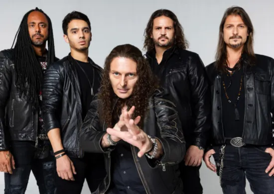 Imagem ilustrativa da imagem Angra anuncia saída do vocalista Fabio Lione