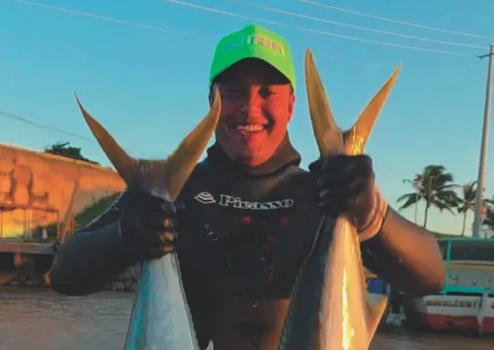 Imagem ilustrativa da imagem Após sufoco, criador do Macakids encara o mar: 'quero reencontrar a tranquilidade'