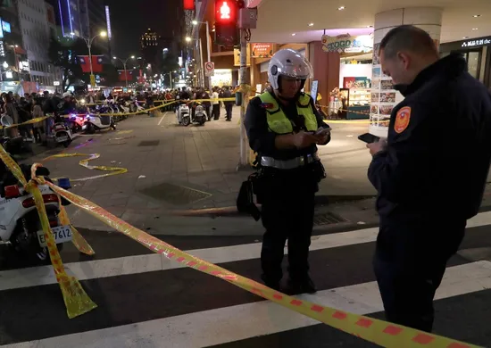 Imagem ilustrativa da imagem Ataque com faca e coquetel molotov em estação de metrô em Taiwan mata três